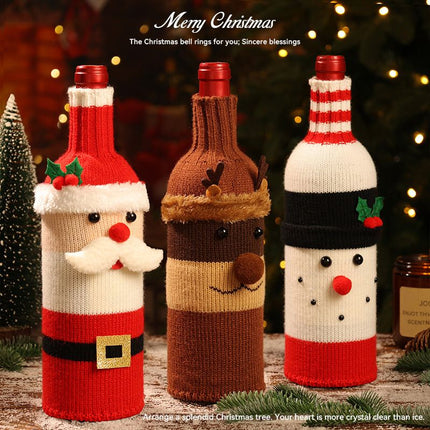 Reindeer Style  Knitted Christmas Wine Bottle Cover - Festive Table Decor for Holiday Parties and Home Dining