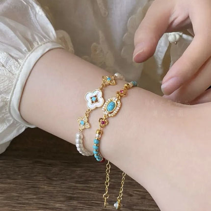 2PCS Vintage Layered Pearl Bracelet Set Elegant Zircon Flower Charm Gold Plated Stackable Bracelets – design and finish