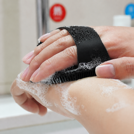 2 Pack Silicone Body Scrubber Shower Brush Black Octagon Bath Brush Exfoliating Back Scrubber with Handle for Men Women Home Bathroom Body Cleaning