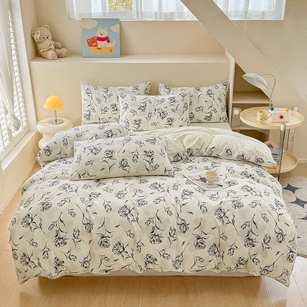 Rose Print Bedding Set - 3 Piece Set - Quilt Cover 200 x 229 cm with 2 Pillowcases 51 x 66 cm - White and Black Floral