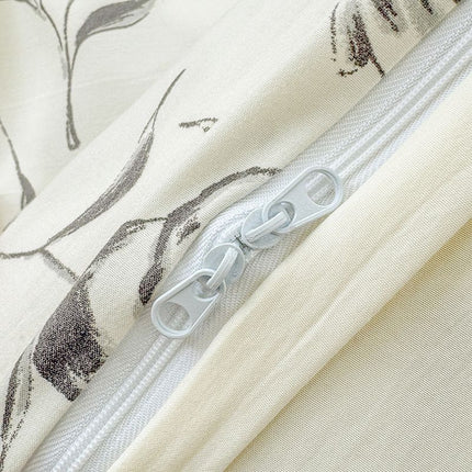 Rose Print Bedding Set - 3 Piece Set - Quilt Cover 229 x 229 cm with 2 Pillowcases 51 x 66 cm - White and Black Floral