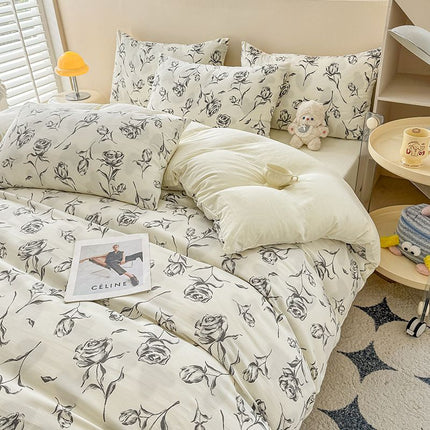 Rose Print Bedding Set - 3 Piece Set - Quilt Cover 264 x 229 cm with 2 Pillowcases 51 x 66 cm - White and Black Floral