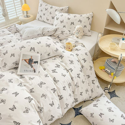 Butterfly Print Bedding Set - 3 Piece Set - Quilt Cover 200 x 229 cm with 2 Pillowcases 51 x 66 cm - White and Black Butterfly Pattern