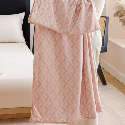 Pink Diamond Pattern Bamboo Fiber Summer Cooling Blanket 150×200cm for Bed Sofa Air Conditioned Room Lightweight Breathable Gauze Coverlet