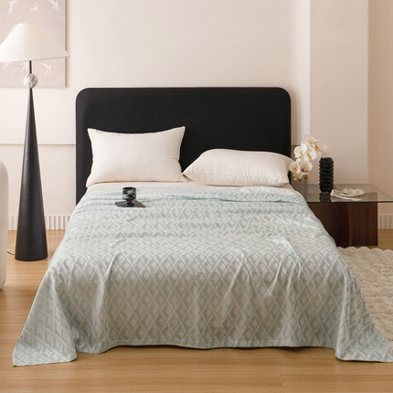 Blue Diamond Pattern Bamboo Fiber Summer Cooling Blanket 150×200cm for Bed Sofa Air Conditioned Room Lightweight Breathable Gauze Coverlet