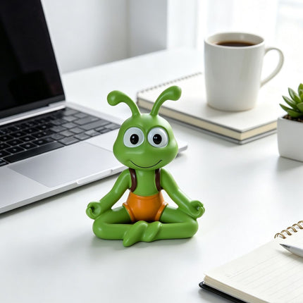 Cartoon Ant Figurine Desk Decor-  Meditating Ants -Home Office Desk Decoration, Stress Relief Gift and Creative Workspace Accessory