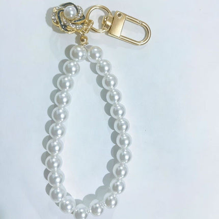 Pearl Beaded Bracelet / Keychain / Bag Charm with Elegant Flower Stamen Pendant and Gift Box - Multifunctional Pearl Wristlet Key Ring & Purse Accessory (Dia 14 cm)