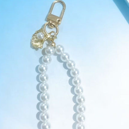 Pearl Beaded Bracelet / Keychain / Bag Charm with Elegant Alloy Shell Pendant and Gift Box - Multifunctional Pearl Wristlet Key Ring & Purse Accessory (Dia 14 cm)