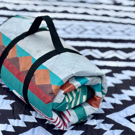 200 x 200 CM Extra Large Thick Waterproof Ultrasonic Picnic Blanket - Colorful Ethnic Pattern Outdoor Camping & Beach Mat for 6 to 8 People