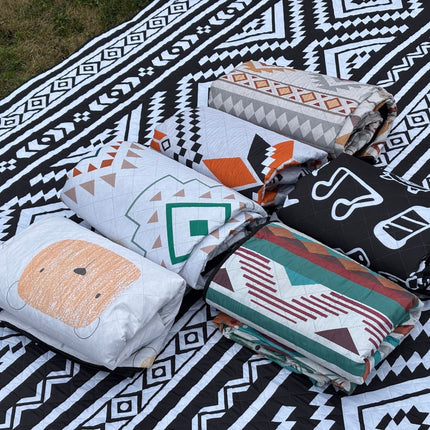 200 x 300 CM Extra Large Thick Waterproof Ultrasonic Picnic Blanket - Bohemian Pattern Outdoor Camping & Beach Mat for 10 to 12 People