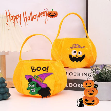 Green bag with black cat design - Plush Halloween Trick or Treat Candy Bag - Polyester  Tote with Embroidered Face, Lightweight Portable Goody Pouch for  Party Favors and Trick or Treating