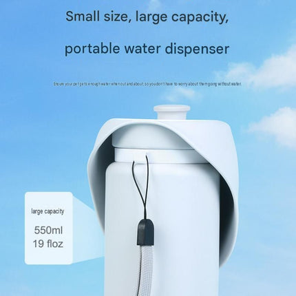 Blue Portable Dog Water Bottle 550ml - Grade Silicone, Collapsible Leak Proof Design with Wrist Strap for Walking and Travel