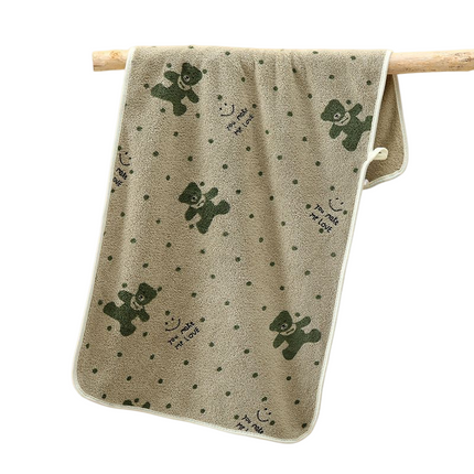 Green 5-Piece Soft Absorbent Towel Set - Bear Print Face and Bath Towels with Bound Edges, Soft Quick-Drying Towels for Bathroom, Home and Everyday Use