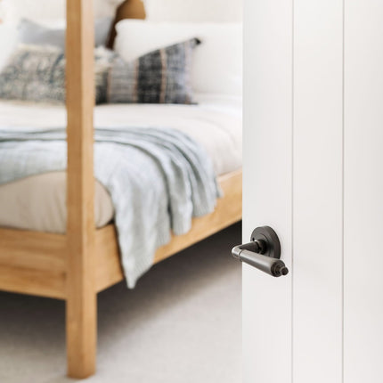 10070.GN | Oxford Door Lever Handle on Round Rose Leverset Only Graphite Nickel | Zanda Architectural