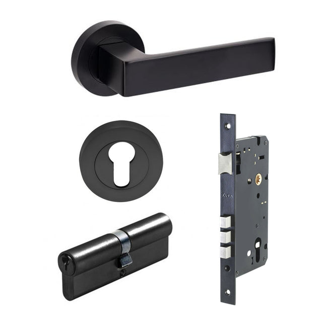 Boston Door Lever Handle on Round Rose Entrance Set 70mm (Key/Key) Matt Black 10084.3BLK Zanda | Decorus Hardware
