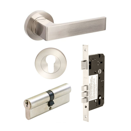 10084.3.BN | Boston Door Lever Handle on Round Rose Entrance Set 70mm (Key/Key) Brushed Nickel 100843.BN | Zanda Architectural