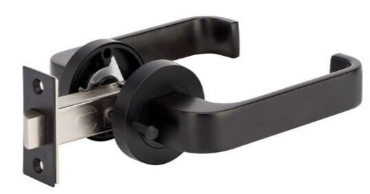 7090.BLK | Streamline Door Lever Handle on Round Rose Integrated Privacy Set with Latch Matt Black | Zanda Architectural