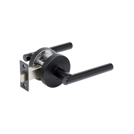9140.BLK | Baxter Door Lever Handle on Round Rose Passage Set Matt Black | Zanda Architectural