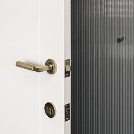 9347.SB | Zurich Privacy Kit with Latch and Door Handle Lever Satin Brass 9347SB | Zanda Architectural